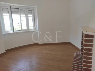 Apartamento T4 para Venda em Rio de Mouro