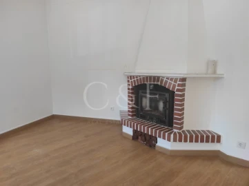 Apartamento T4 para Venda em Rio de Mouro