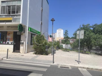 Apartamento T4 para Venda em Rio de Mouro