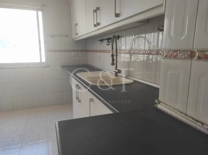 Apartamento T4 para Venda em Rio de Mouro Foto 9