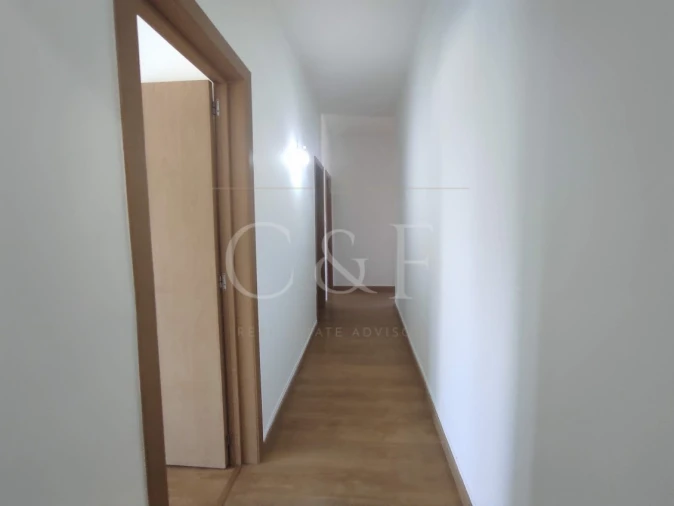 Apartamento T4 para Venda em Rio de Mouro Foto 12