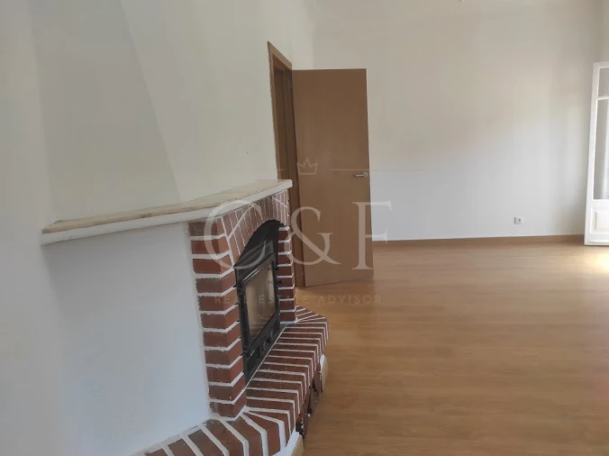 Apartamento T4 para Venda em Rio de Mouro Foto 16