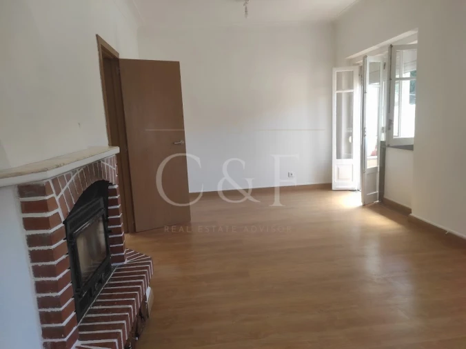Apartamento T4 para Venda em Rio de Mouro Foto 17