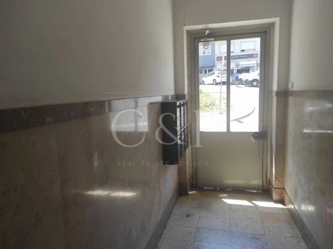 Apartamento T4 para Venda em Rio de Mouro Foto 38