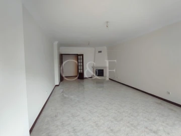 Apartamento T2 para Venda em Algueirão-Mem Martins
