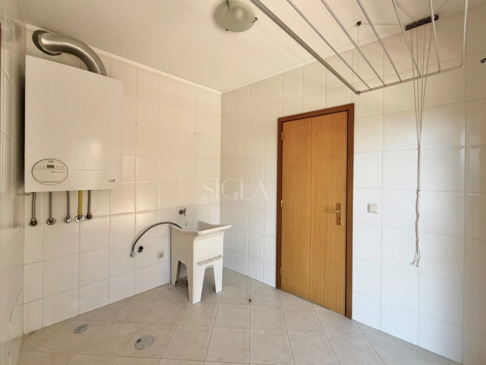 Apartamento T3 para Arrendamento em Pedroso e Seixezelo Foto 32
