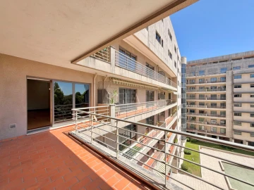 Apartamento T3 para Arrendamento em Pedroso e Seixezelo