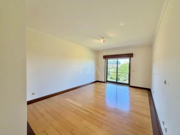 Apartamento T3 para Arrendamento em Pedroso e Seixezelo