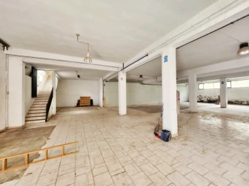 Armazém para Venda em São João de Ver