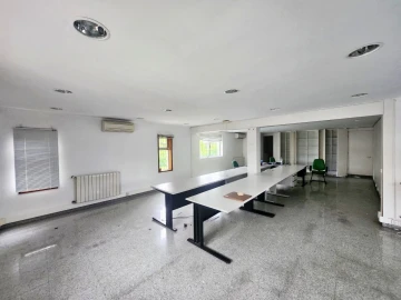 Armazém para Venda em São João de Ver