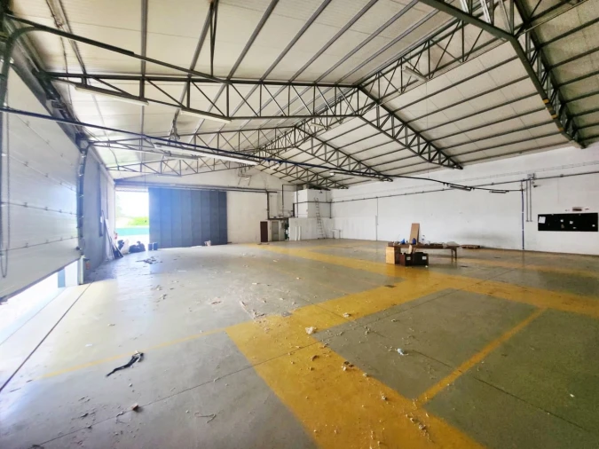Armazém para Venda em São João de Ver Foto 10