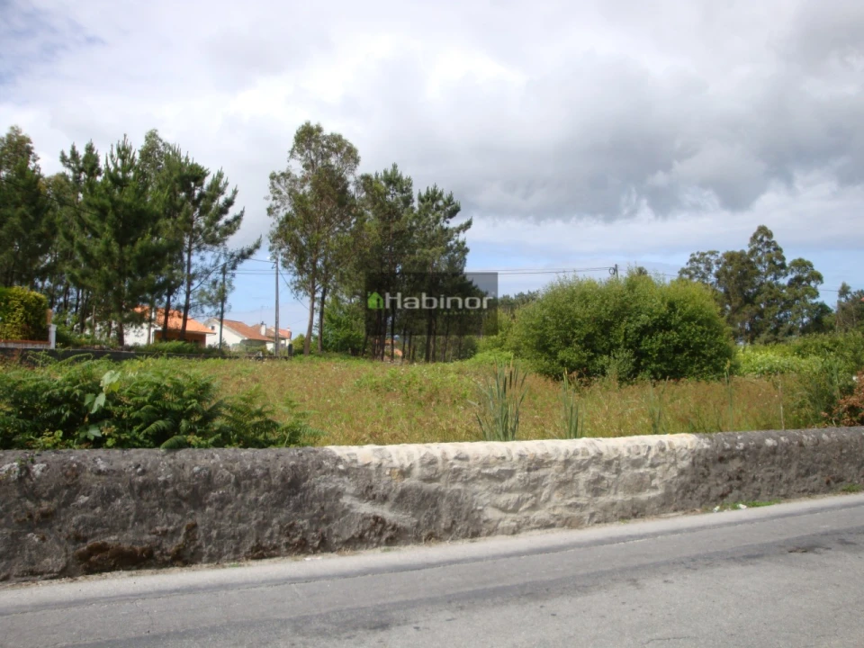 Terreno para Venda em Mazarefes e Vila Fria Foto 3