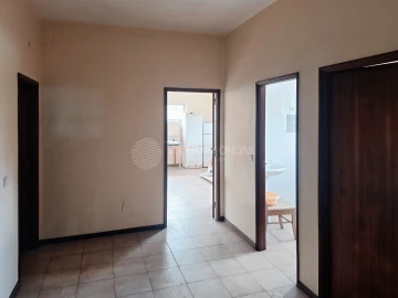 Armazém para Venda em Ermesinde