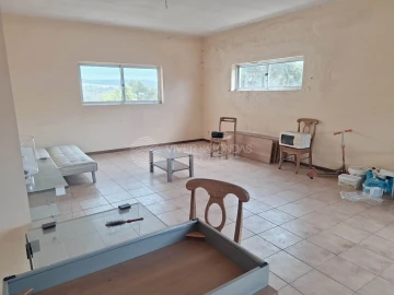 Armazém para Venda em Ermesinde