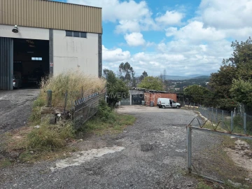 Armazém para Venda em Ermesinde