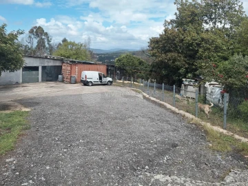 Armazém para Venda em Ermesinde