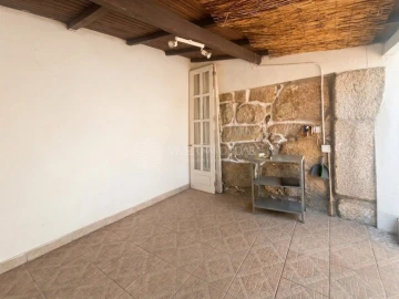 Moradia T1 para Venda em Cedofeita, Santo Ildefonso, Sé, Miragaia, São Nicolau e Vitória