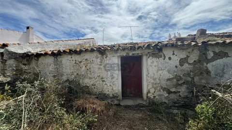 Moradia T5 para Venda em São Marcos da Ataboeira