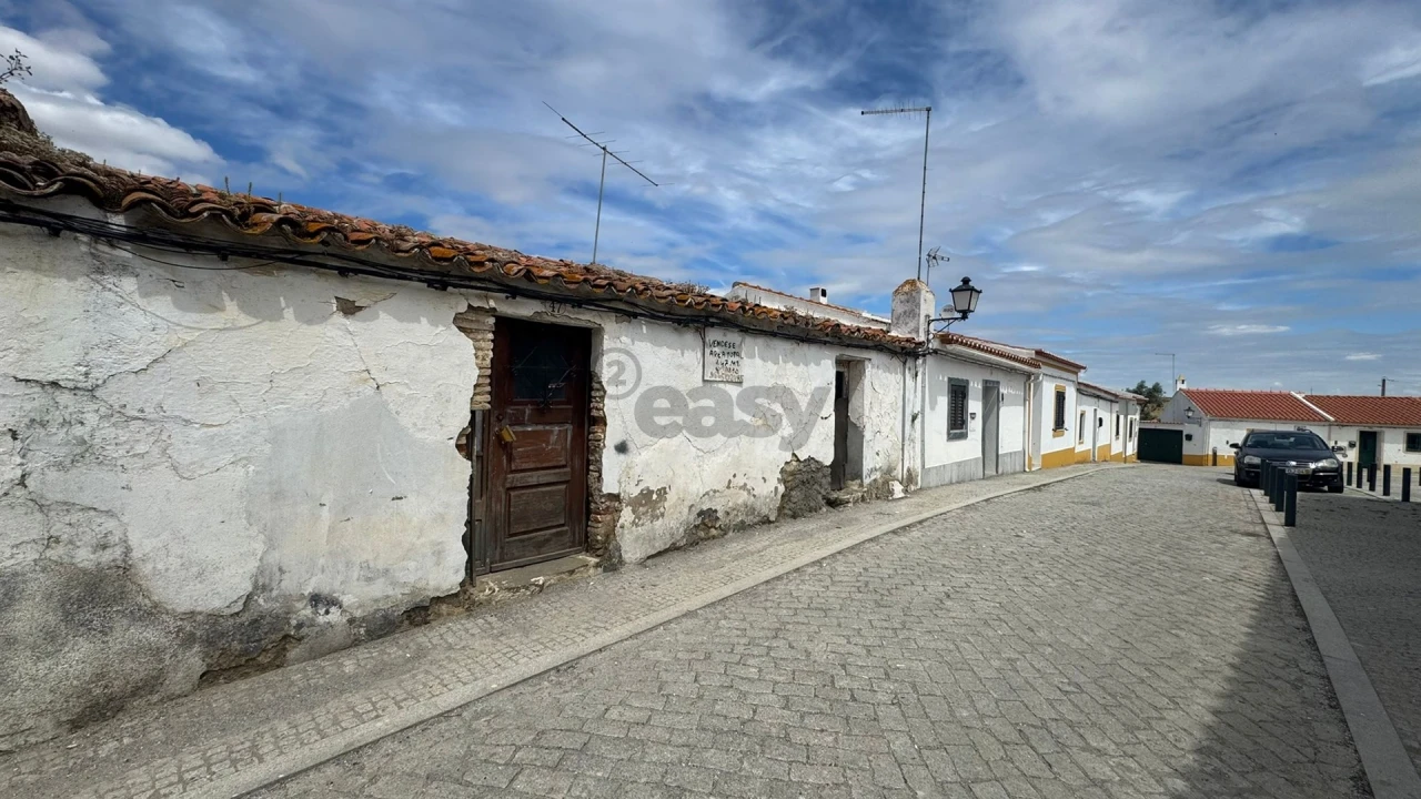 Moradia T5 para Venda em São Marcos da Ataboeira Foto 6
