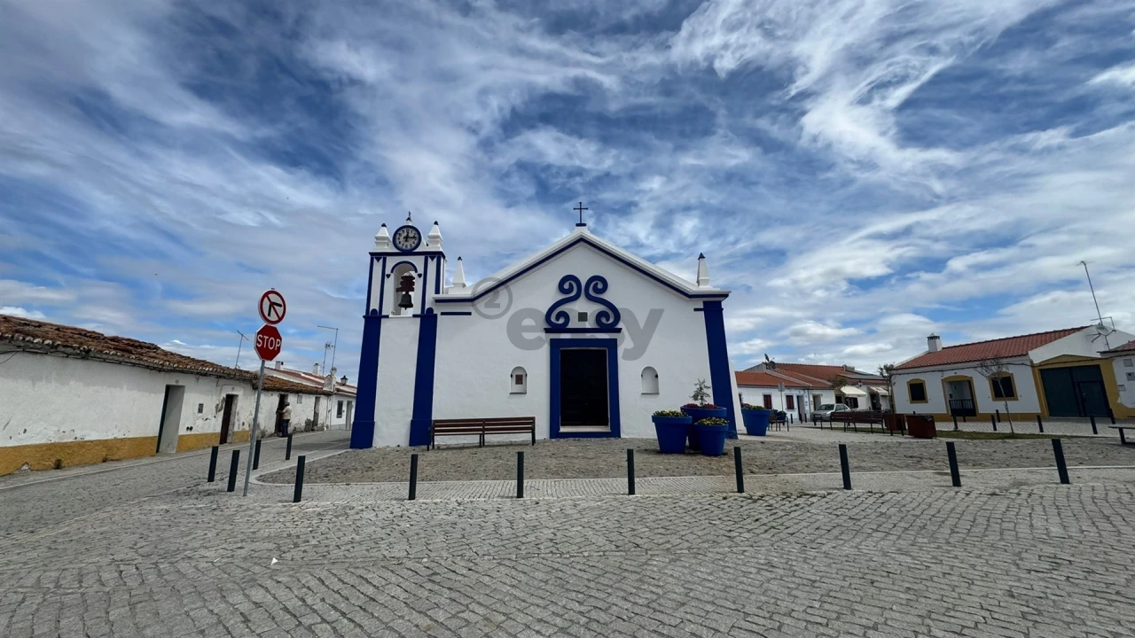 Moradia T5 para Venda em São Marcos da Ataboeira Foto 7
