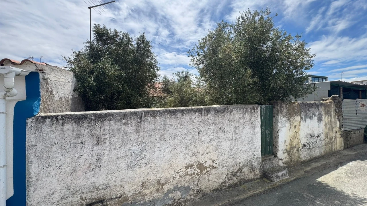 Moradia T5 para Venda em São Marcos da Ataboeira Foto 24