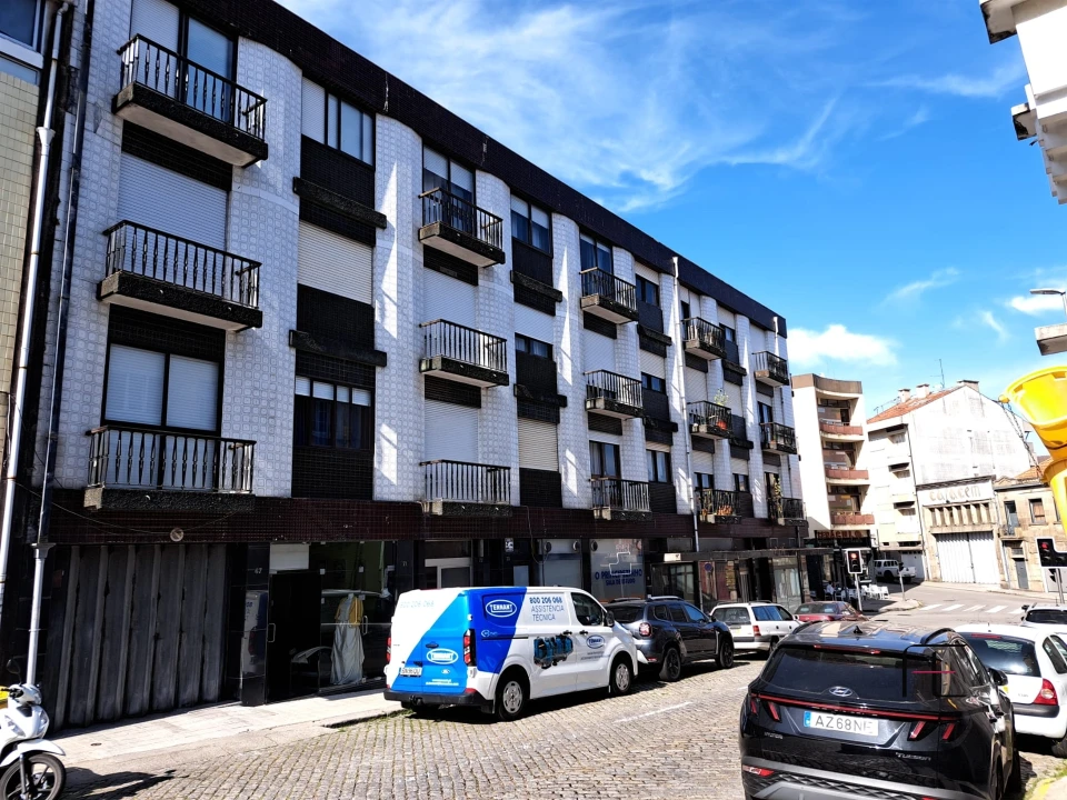 Apartamento T3 para Venda em Paranhos Foto 1