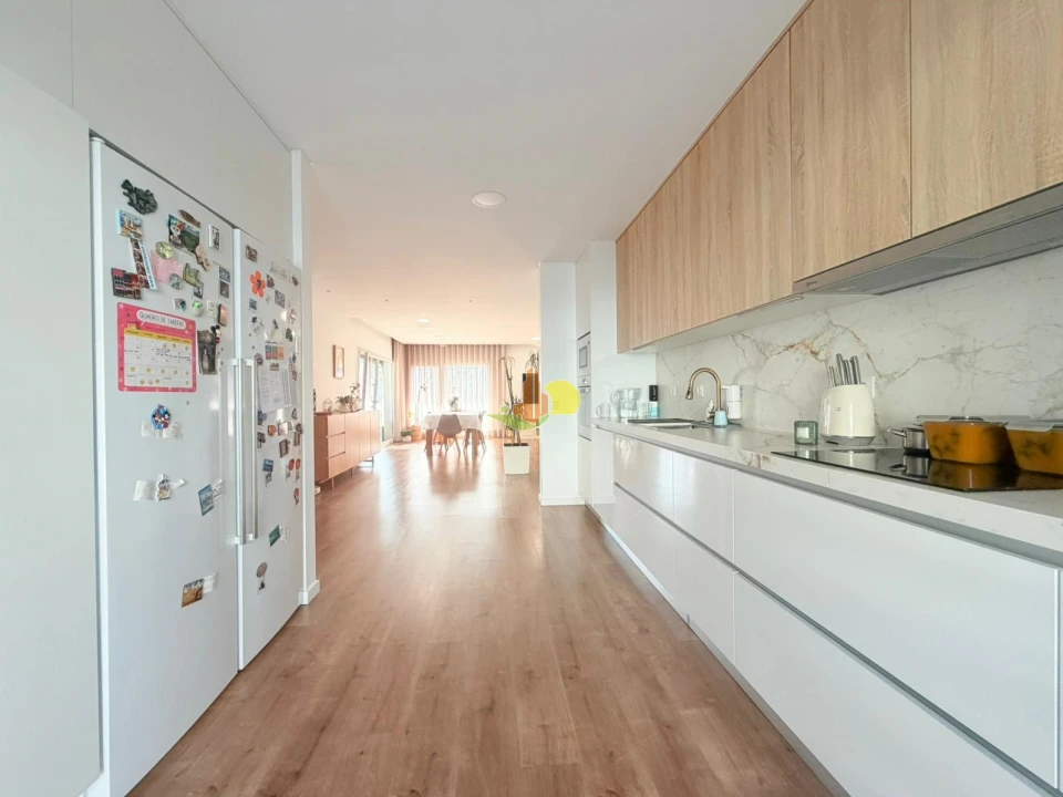 Apartamento T4 para Venda em Tavarede Foto 21