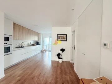 Apartamento T4 para Venda em Tavarede