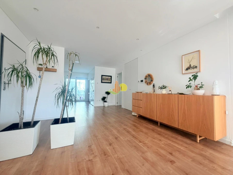 Apartamento T4 para Venda em Tavarede Foto 3