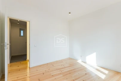 Apartamento T4 para Venda em Avenidas Novas