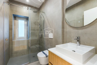 Apartamento T4 para Venda em Avenidas Novas