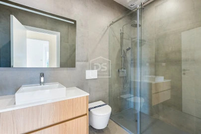 Apartamento T4 para Venda em Avenidas Novas