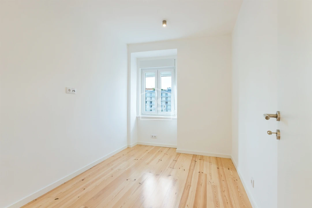 Apartamento T4 para Venda em Avenidas Novas Foto 10