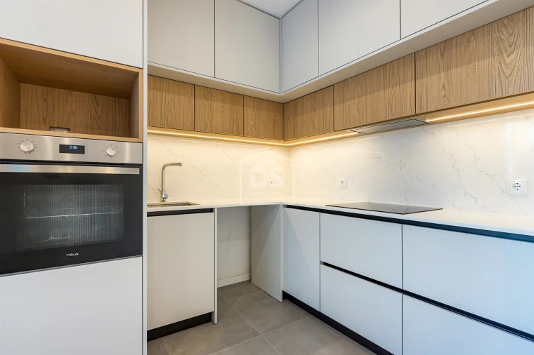 Apartamento T4 para Venda em Avenidas Novas Foto 24