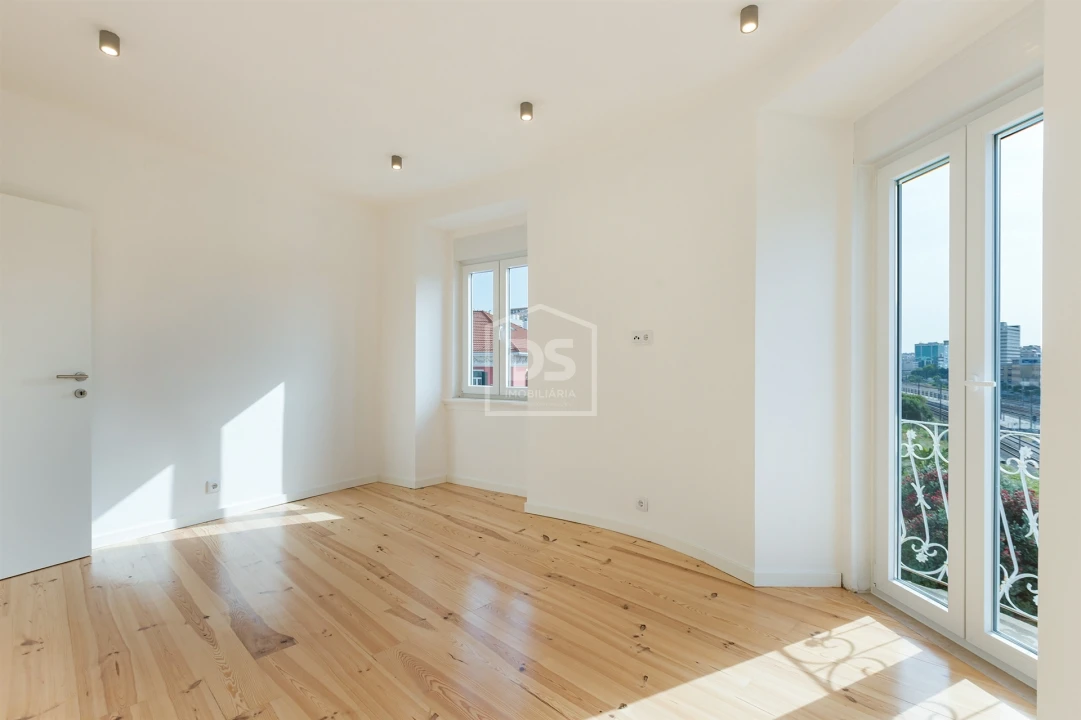 Apartamento T4 para Venda em Avenidas Novas Foto 21