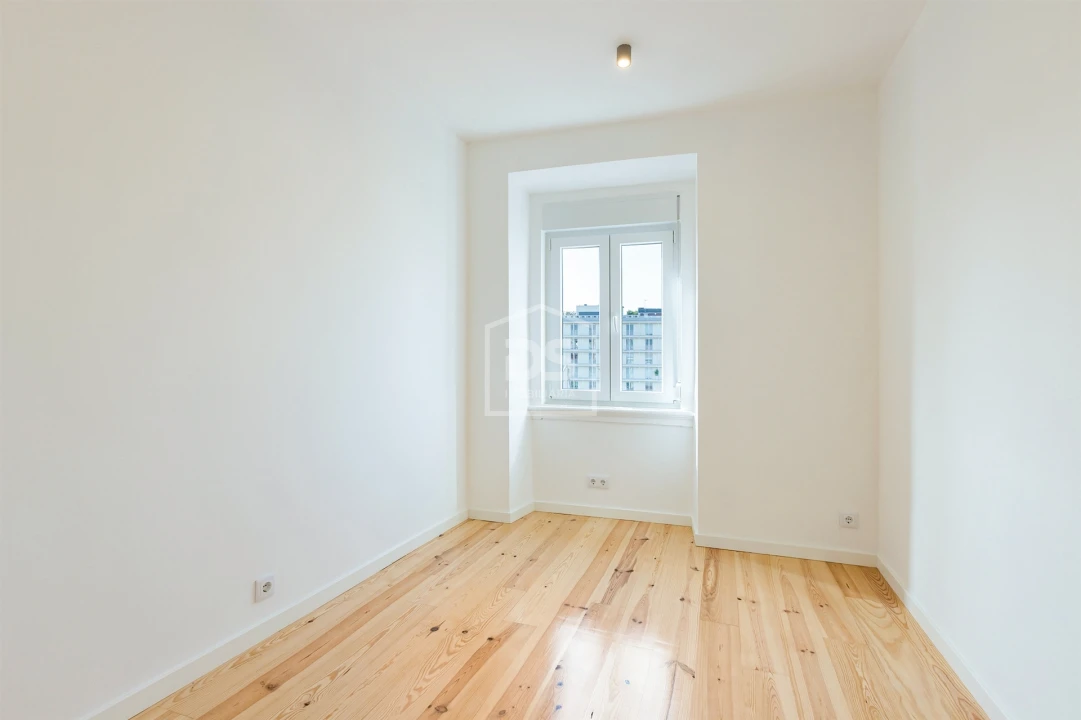 Apartamento T4 para Venda em Avenidas Novas Foto 15