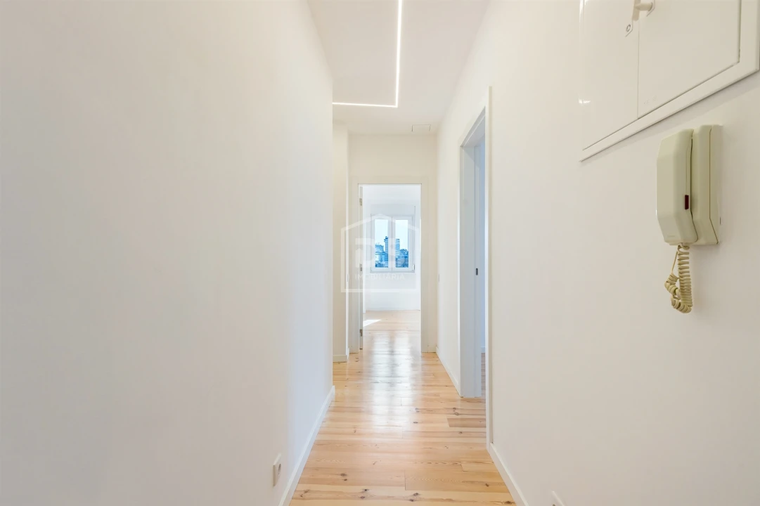 Apartamento T4 para Venda em Avenidas Novas Foto 5