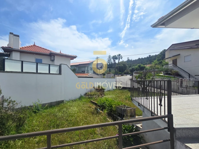 Moradia T2 para Venda em Romariz Foto 14