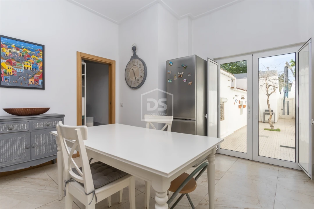 Moradia T5 para Venda em Barreiro e Lavradio Foto 11