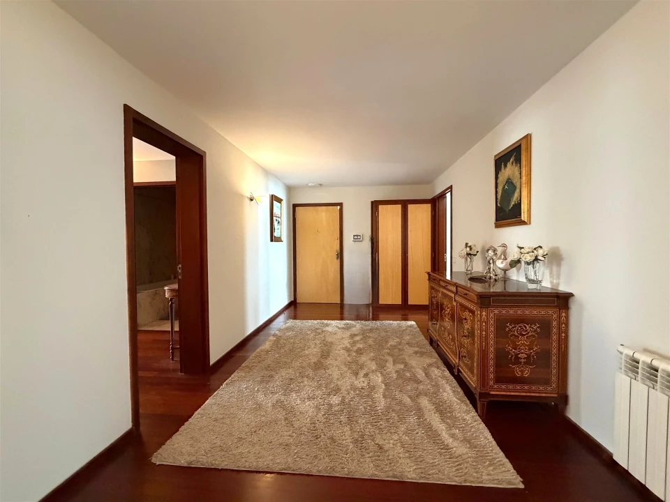 Apartamento T5 para Venda em Aldoar, Foz do Douro e Nevogilde Foto 2