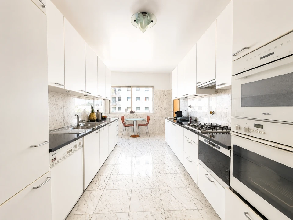 Apartamento T5 para Venda em Aldoar, Foz do Douro e Nevogilde Foto 7