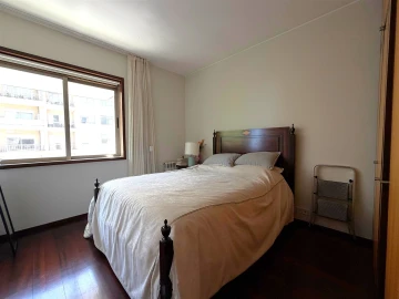 Apartamento T5 para Venda em Aldoar, Foz do Douro e Nevogilde