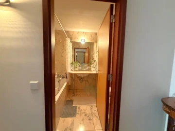 Apartamento T5 para Venda em Aldoar, Foz do Douro e Nevogilde