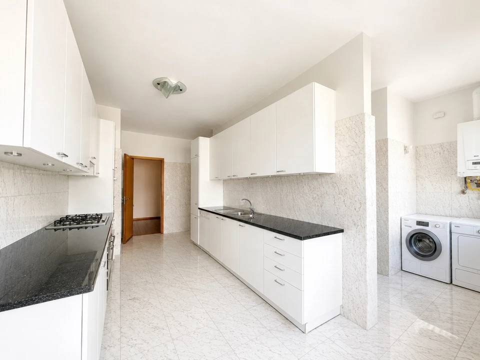 Apartamento T5 para Venda em Aldoar, Foz do Douro e Nevogilde Foto 8