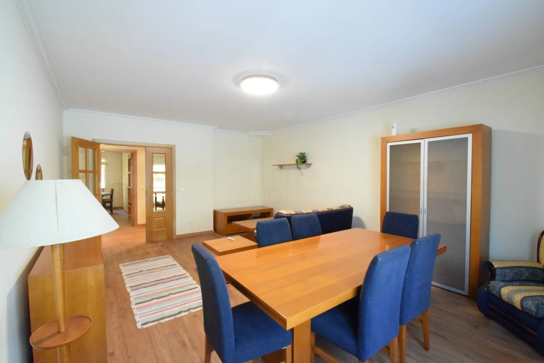 Apartamento T3 para Arrendamento em Covilhã e Canhoso Foto 1