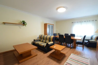 Apartamento T3 para Arrendamento em Covilhã e Canhoso