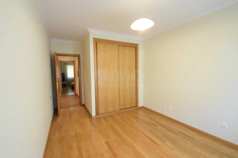 Apartamento T3 para Arrendamento em Covilhã e Canhoso Foto 18