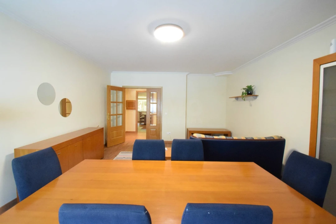 Apartamento T3 para Arrendamento em Covilhã e Canhoso Foto 2
