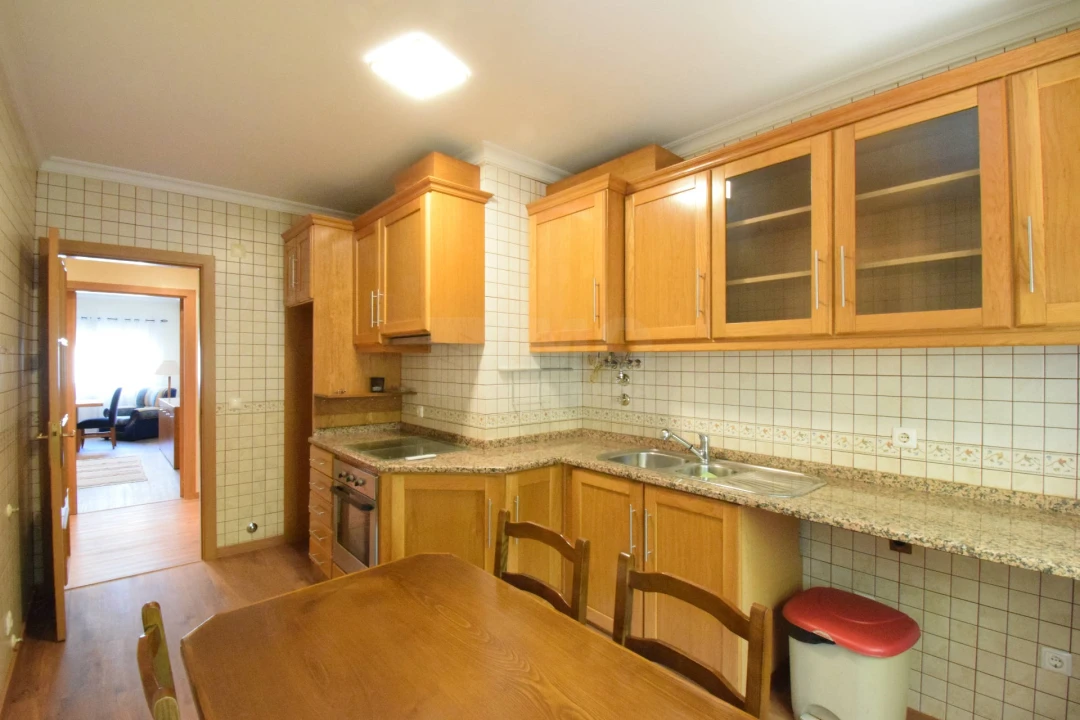 Apartamento T3 para Arrendamento em Covilhã e Canhoso Foto 7