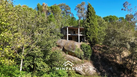 Quinta T0 para Venda em Currelos, Papízios e Sobral